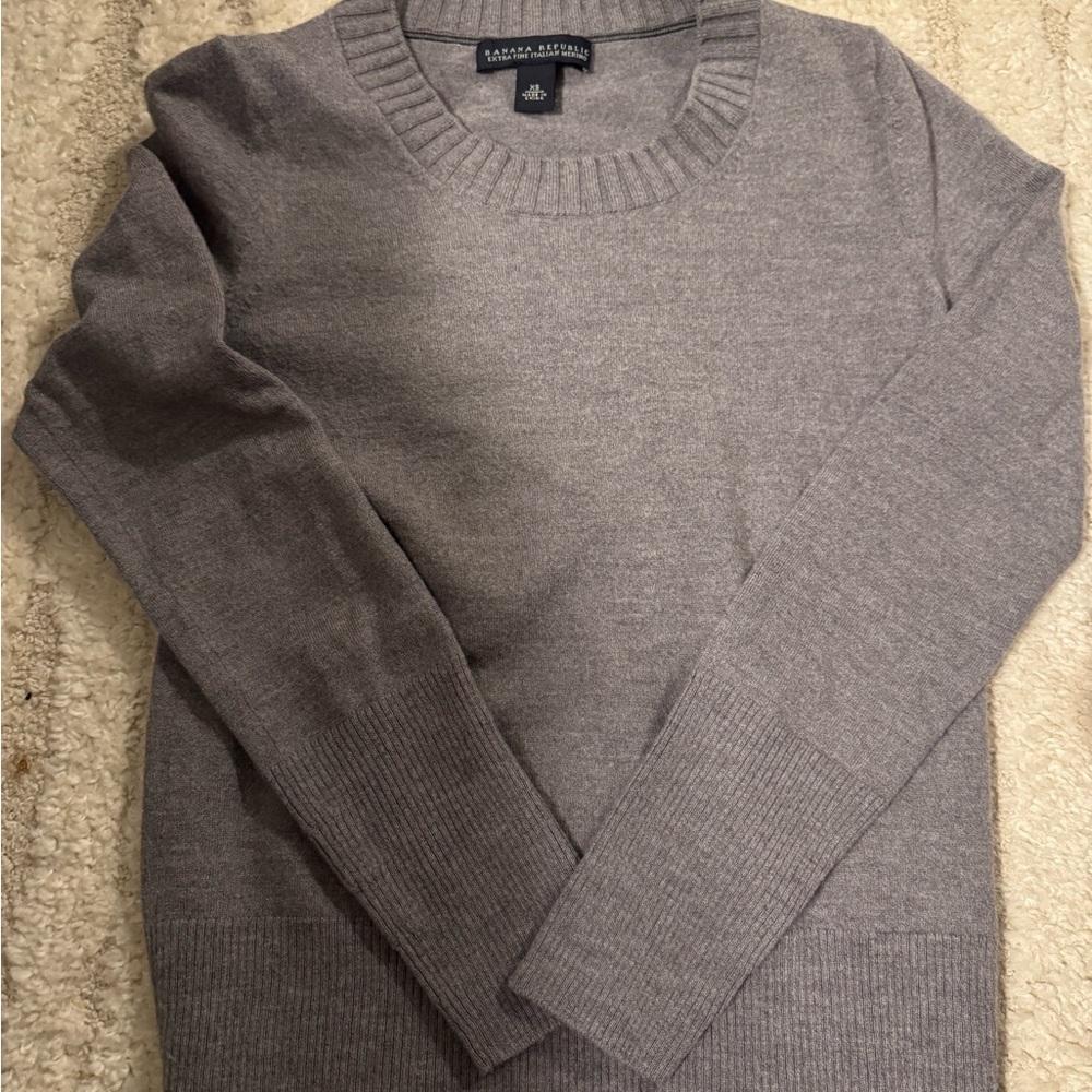 Banana Republic Merino Wool Sweater - Gray XS